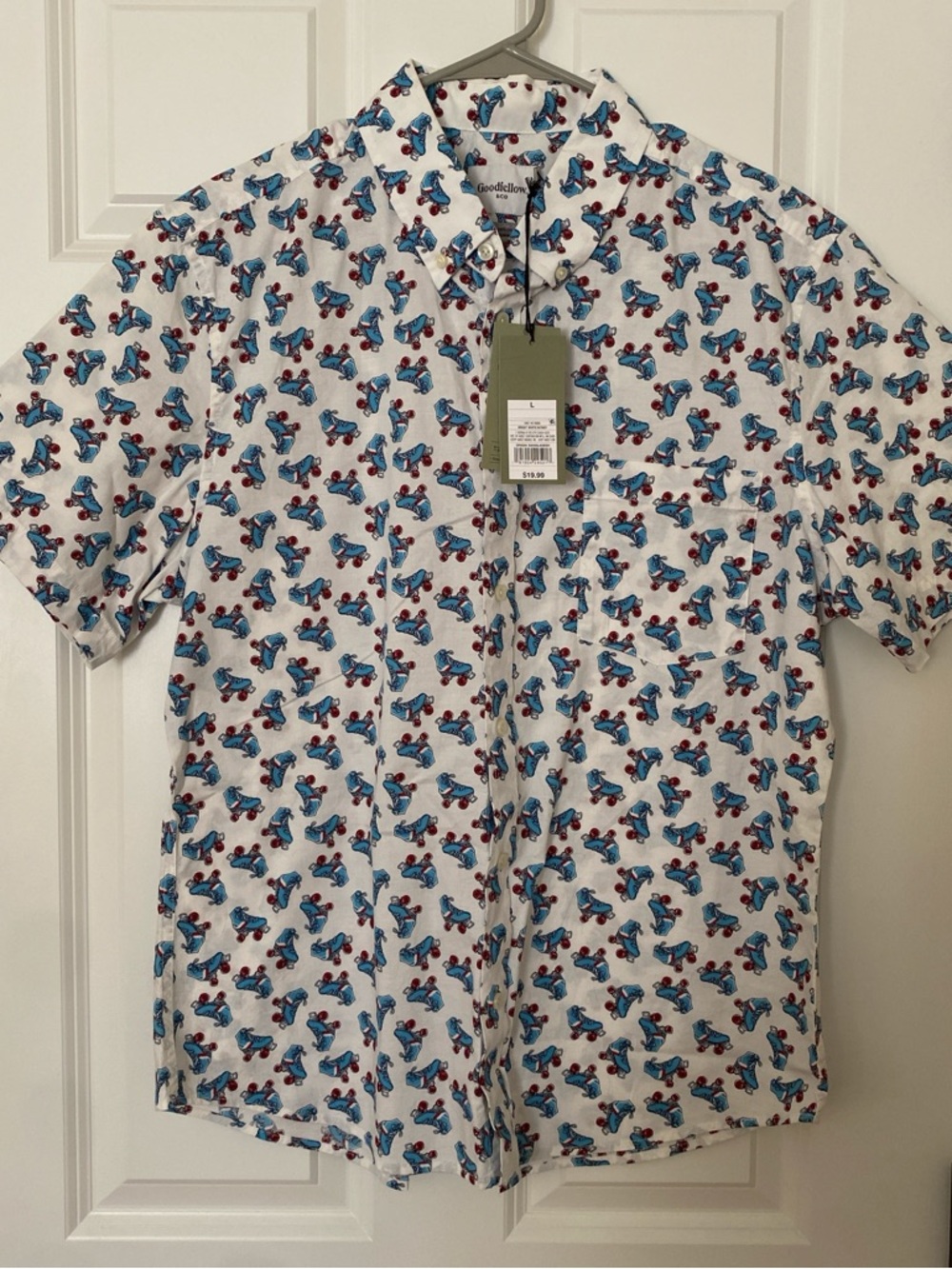 Goodfellow & Co Men’s White Short-Sleeve Roller Skate Print Shirt